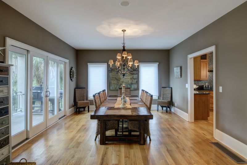 Oak Floor Varnishing in Pasadena, CA