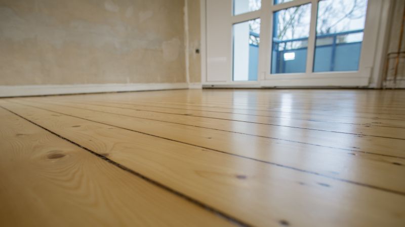 Pine Floor Refinishing in Pasadena, CA